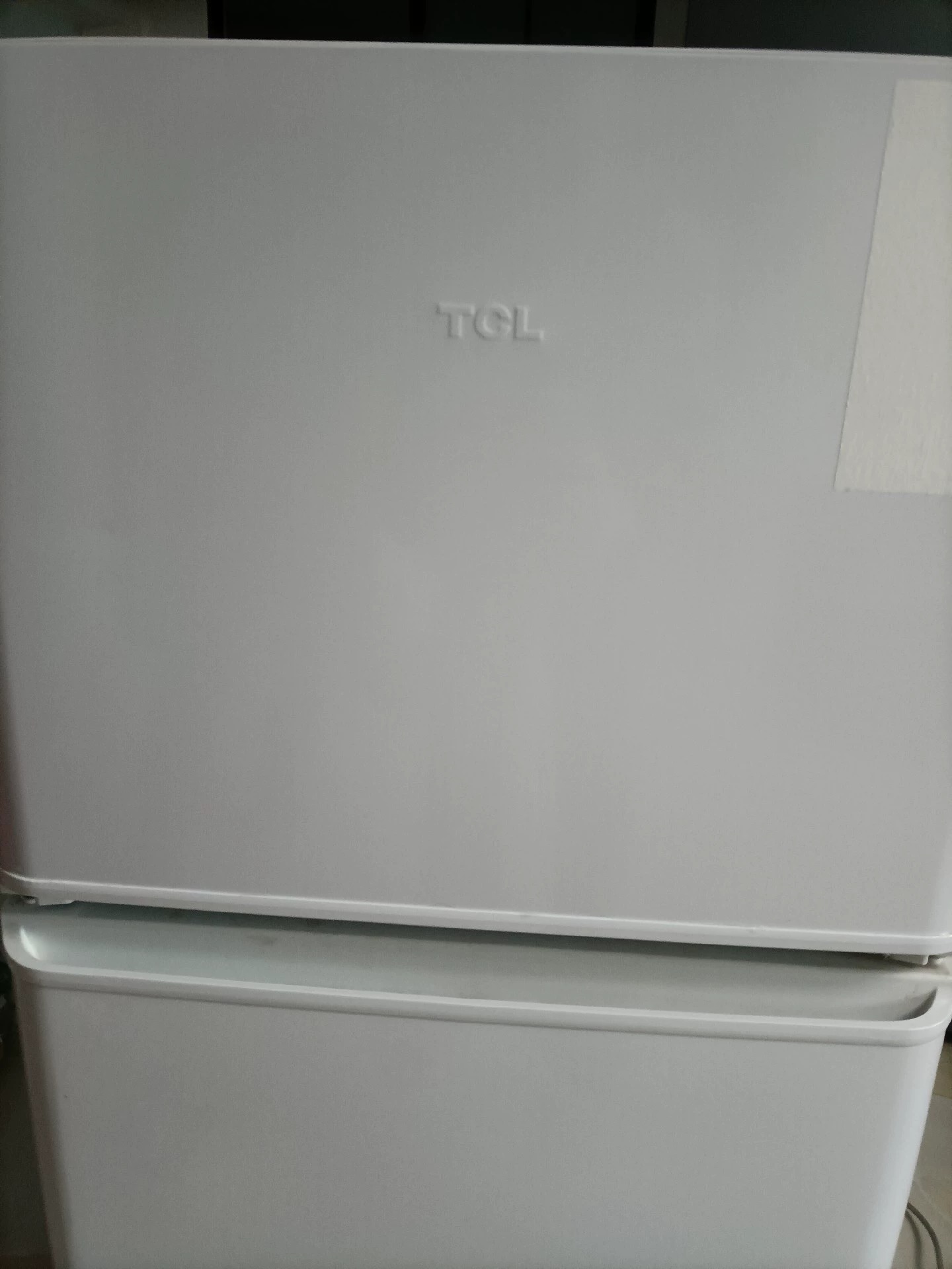 闲置纯一手个人自用TCL小双门冰箱,118L奶白色,买的时候600多,现在京东有在售。9成以上新,各项功能使用正常,完好无维修,制冷杠杠好,在外地工作在家放着几 闲置纯一手个人自用TCL小双门冰箱,118L奶白色,买的时候600多,现在京东有在售。9成以上新,各项功能使用正常,完好无维修,制冷杠杠好,在外地工作在家放着几
